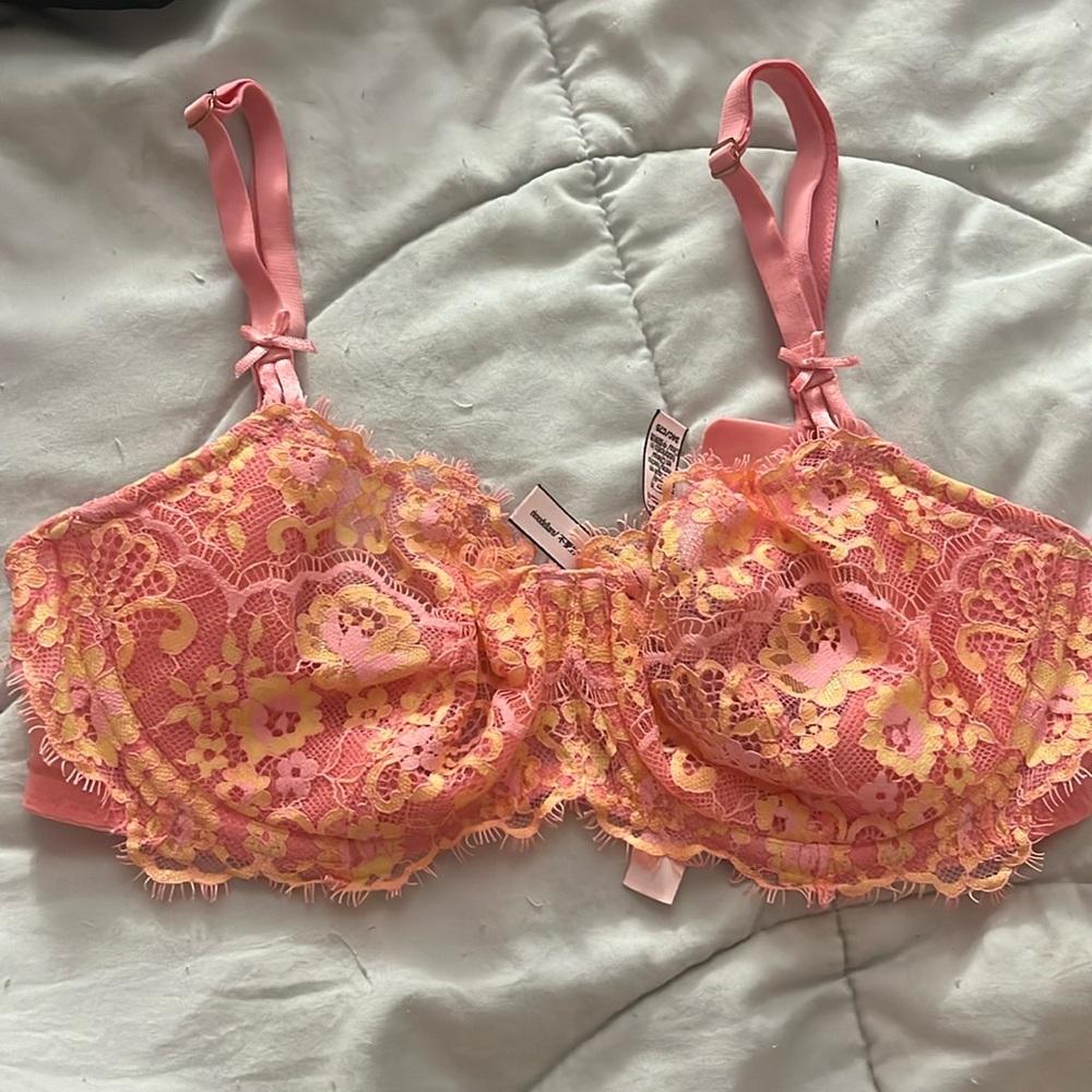Victoria’s Secret bra